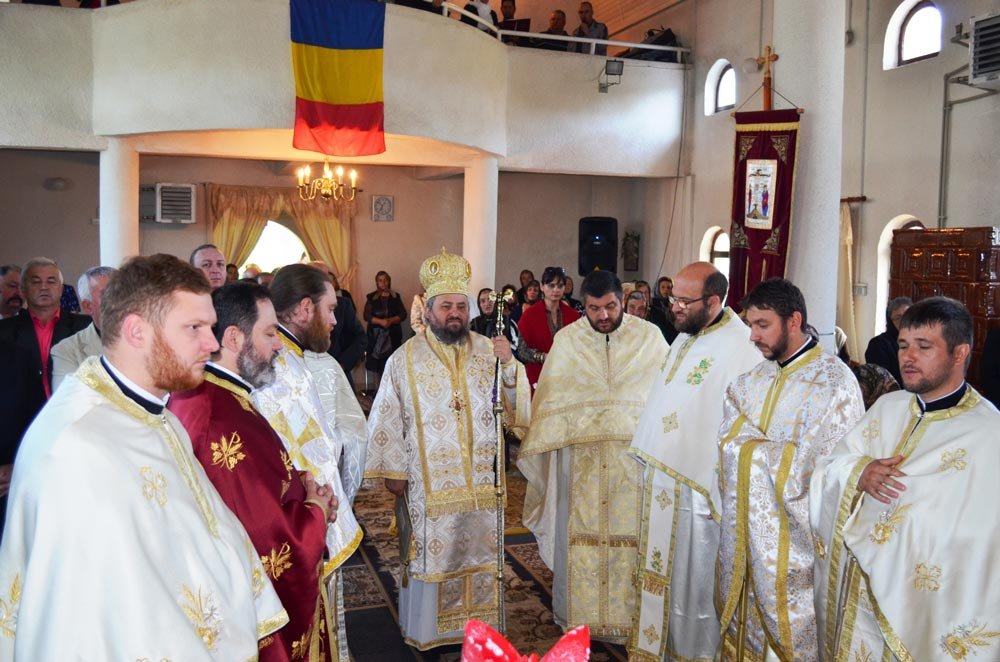 Slujire arhierească în Parohia Petrila-Jiet-Maleia, Hunedoara 71694