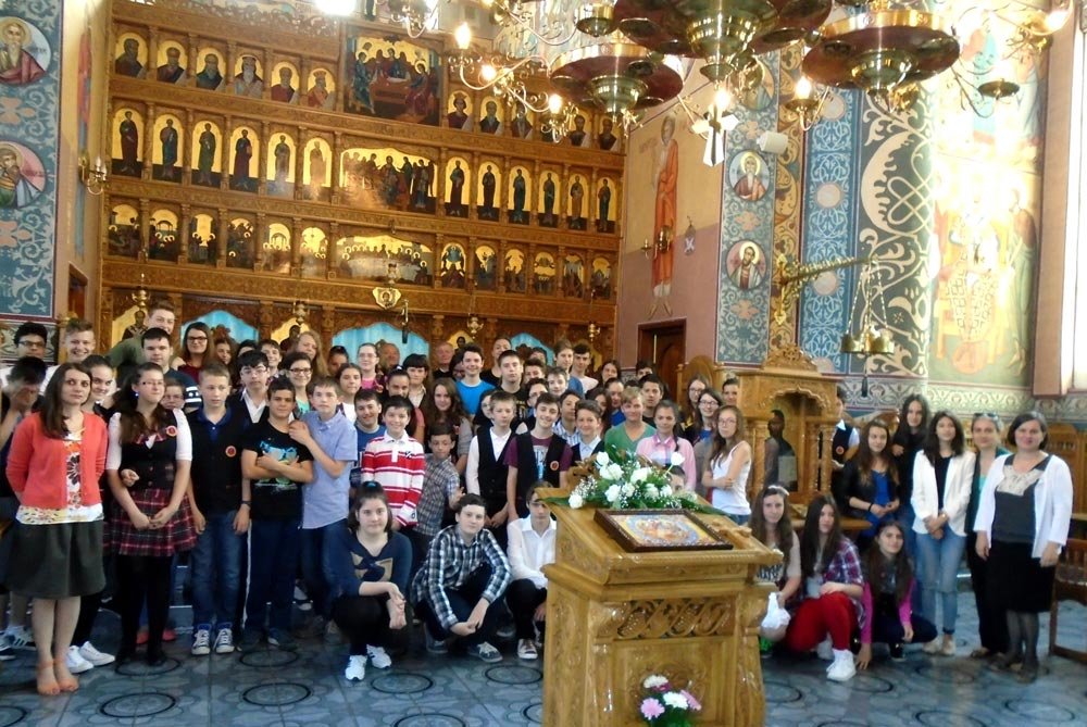  „Lecţie de medicină“ la Biserica „Naşterea Domnului“ 71659