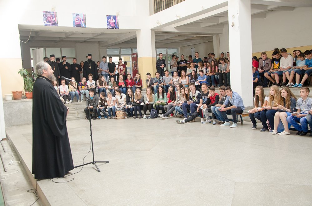 Întâlnirea tinerilor ortodocşi din Eparhia Devei şi Hunedoarei 71593