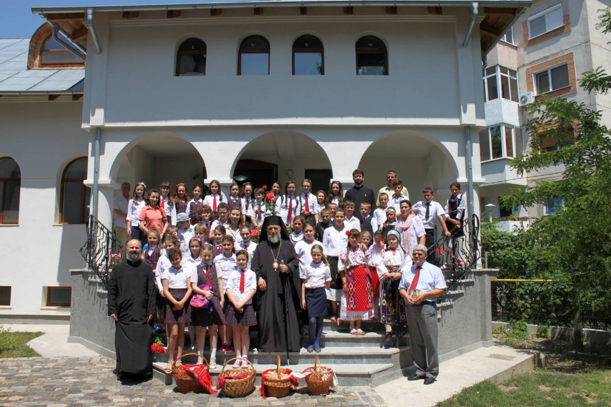 Sfântul Ierarh Luca al Crimeei, sărbătorit la Galați 71475