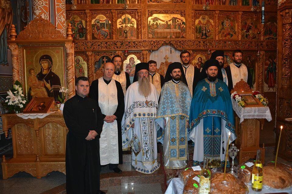 Hramul „Sfântul Onufrie“, la Floreşti – Cluj 71441