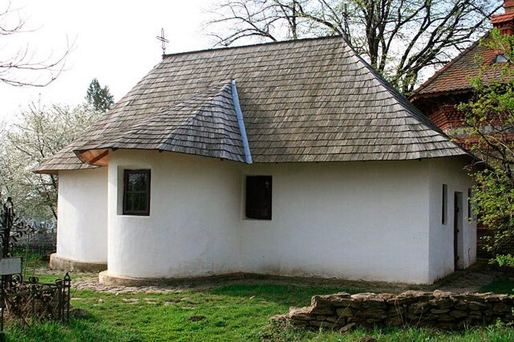 Poetul Mihai Eminescu, omagiat în Moldova 71435