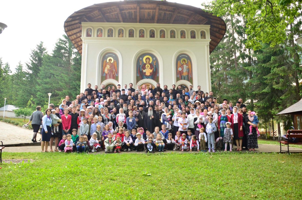 „Iubirea este sinonimă cu desăvârşirea creştină“ 71385