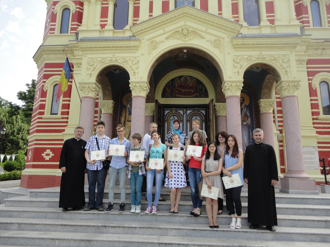 Premii pentru cei mai buni elevi 71369