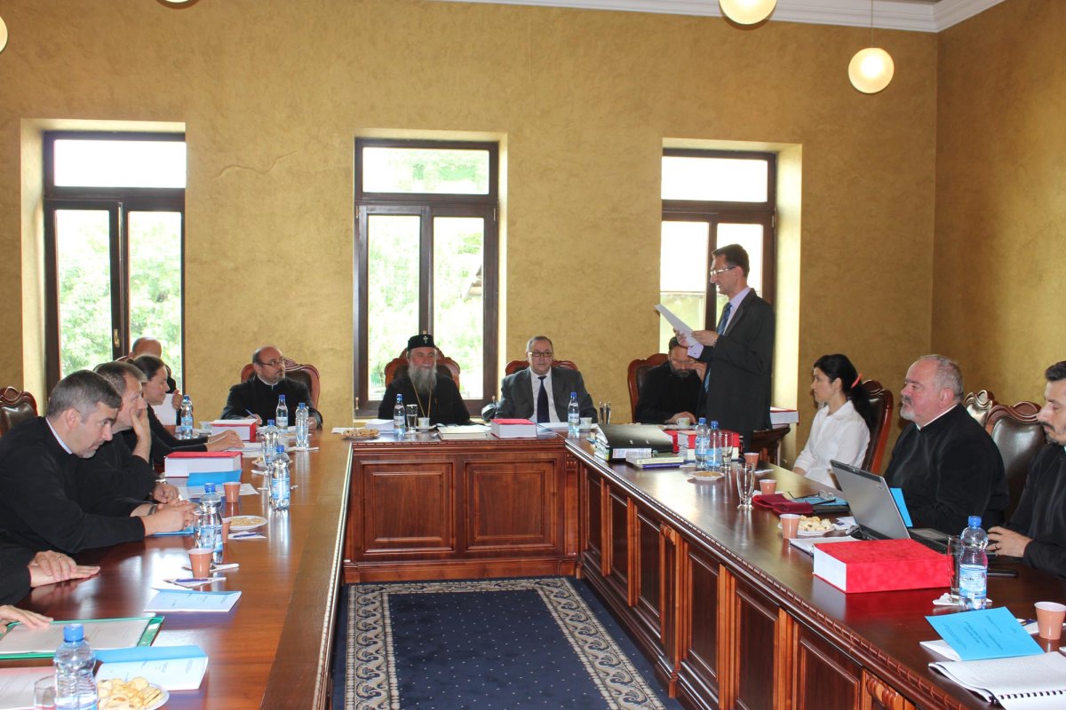 Un nou doctor în teologie sub coordonarea IPS Părinte Irineu 71319