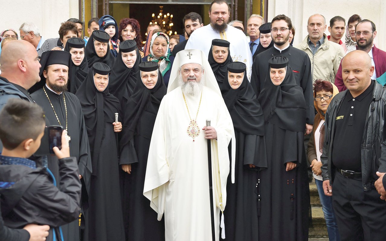 Patriarhul României la Mănăstirea Ghighiu 71294