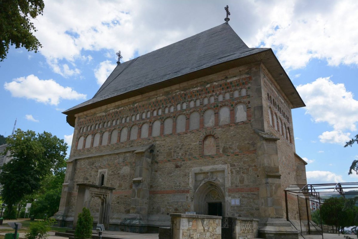 Trei zile de sărbătoare la catedrala din Piatra Neamţ  71284