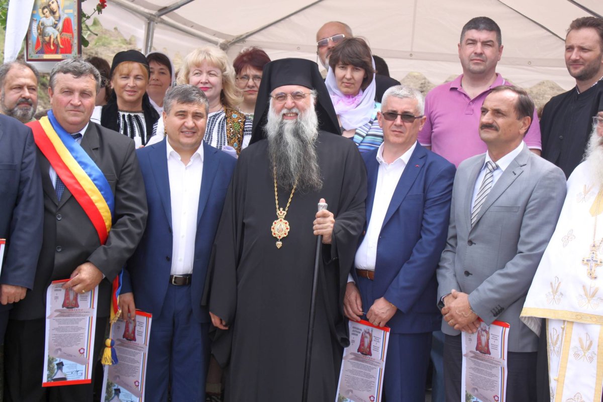 Mănăstire în satul natal al Patriarhului Justinian 71249