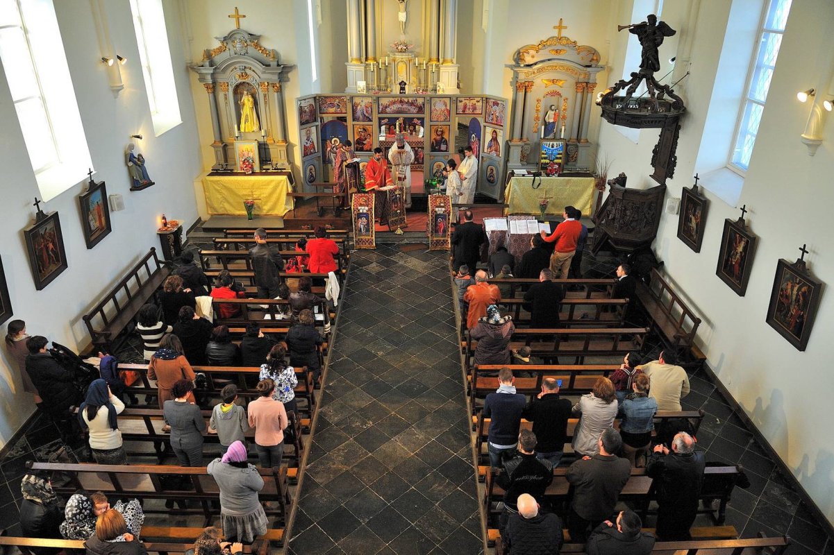 Românii din sudul Belgiei, ocrotiţi de Sfântul Ioan Botezătorul 71239