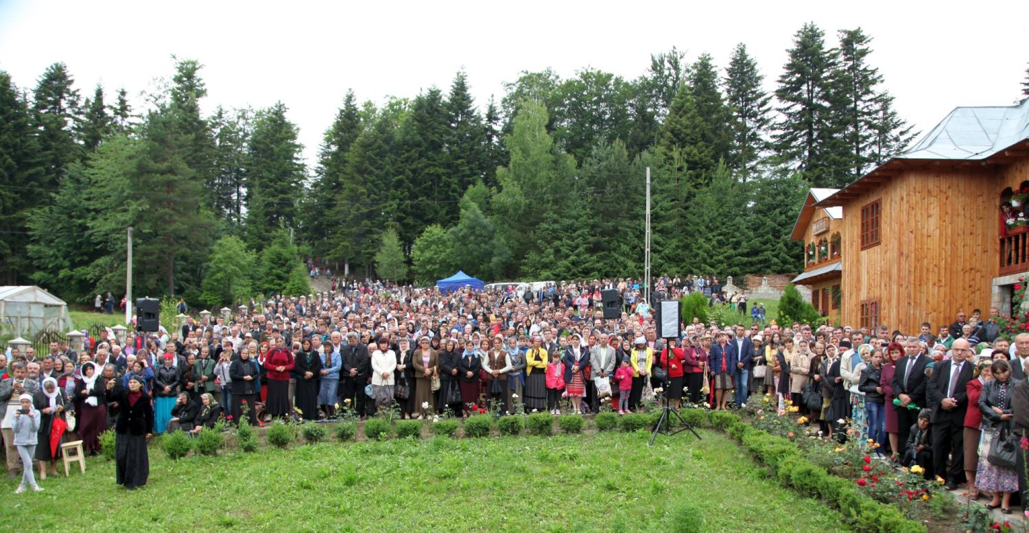 Sfințirea celui mai nou schit din Vrancea 71242