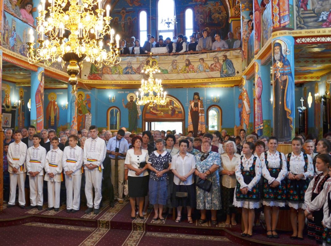 Slujiri arhiereşti la Naşterea Sfântului Ioan Botezătorul 71240