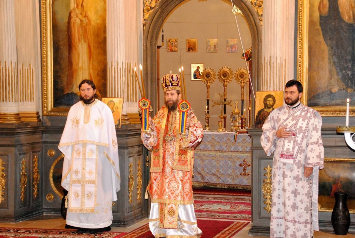 Slujire arhierească la Catedrala Episcopală din Gyula  71200