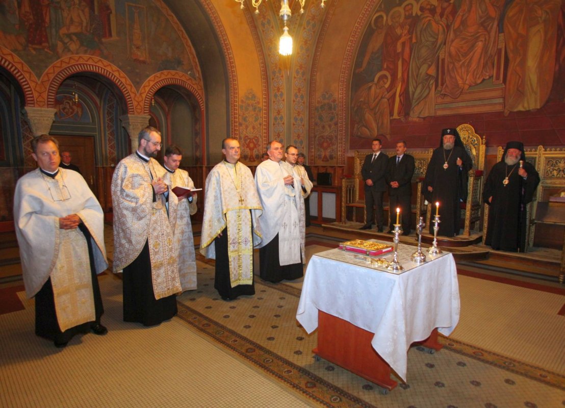 Şedinţă a Consiliului eparhial de la Sibiu 71159