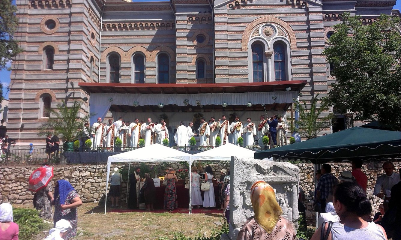 Hramul Catedralei Arhiepiscopale din Constanța 71102