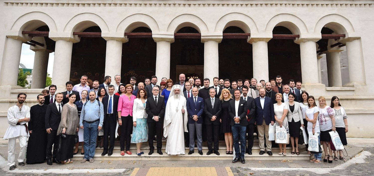 Cooperare şi coresponsabilitate pentru educaţia tinerilor 71042