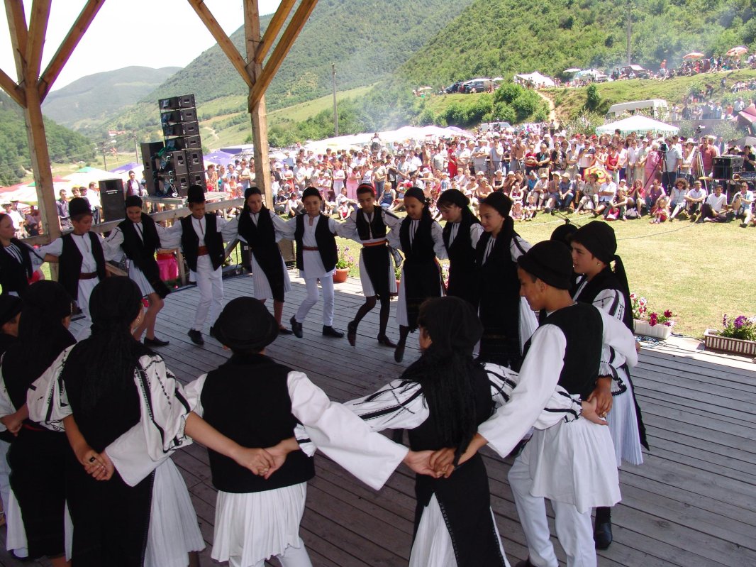 Festival naţional la Gura Râului 71006