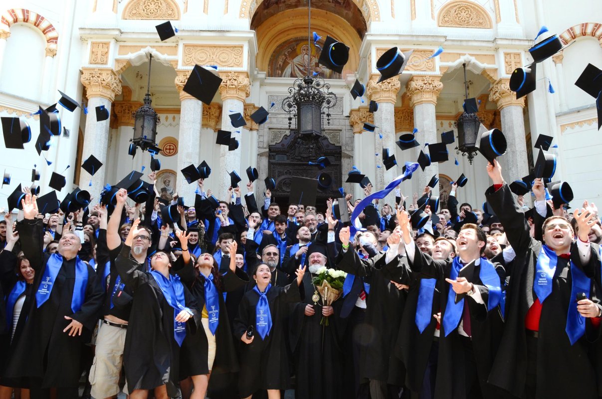 Reflecţii şi perspective la încheierea studiilor teologice 71017