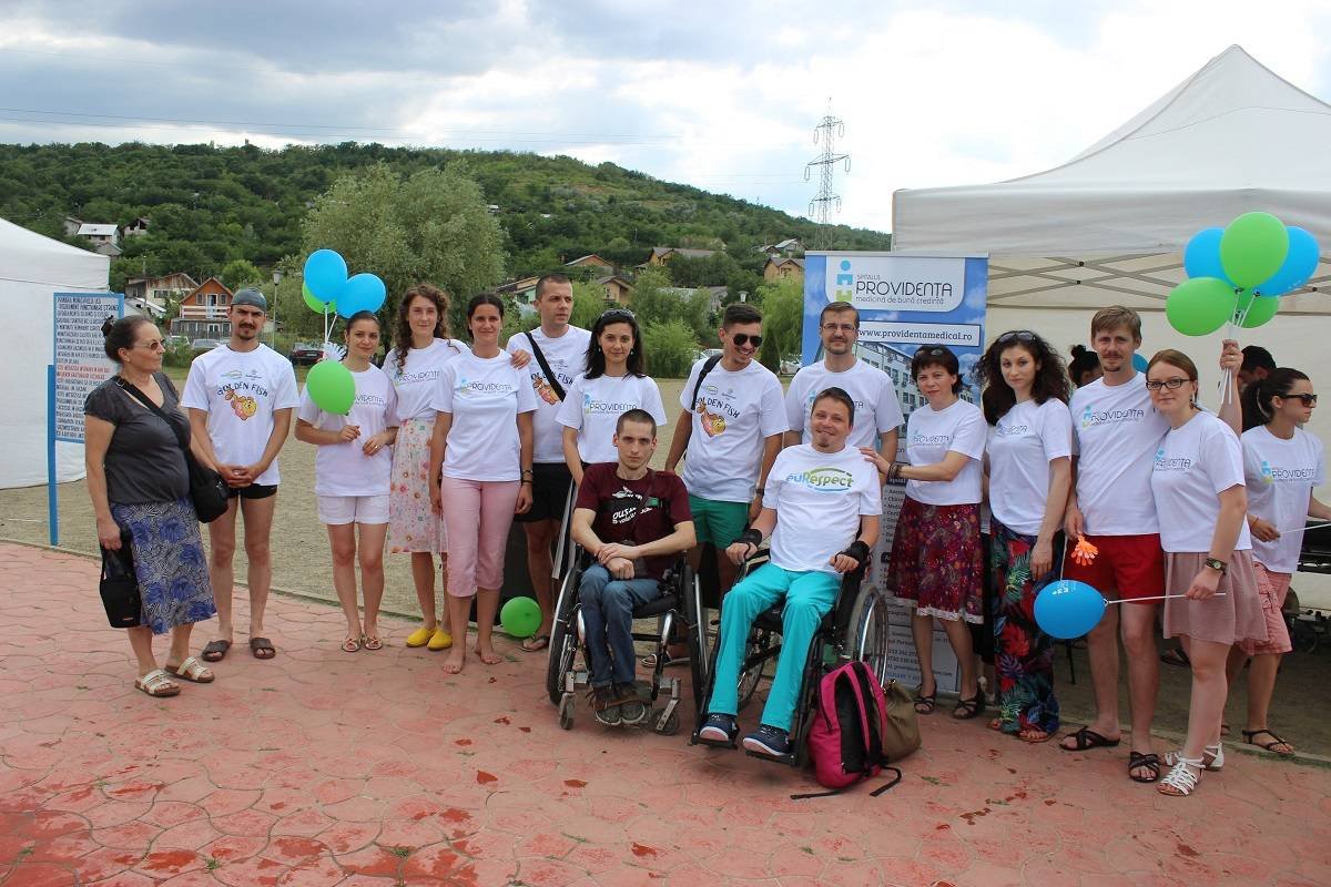 Partener medical şi sprijin pentru cinci tineri cu deficit locomotor 70928