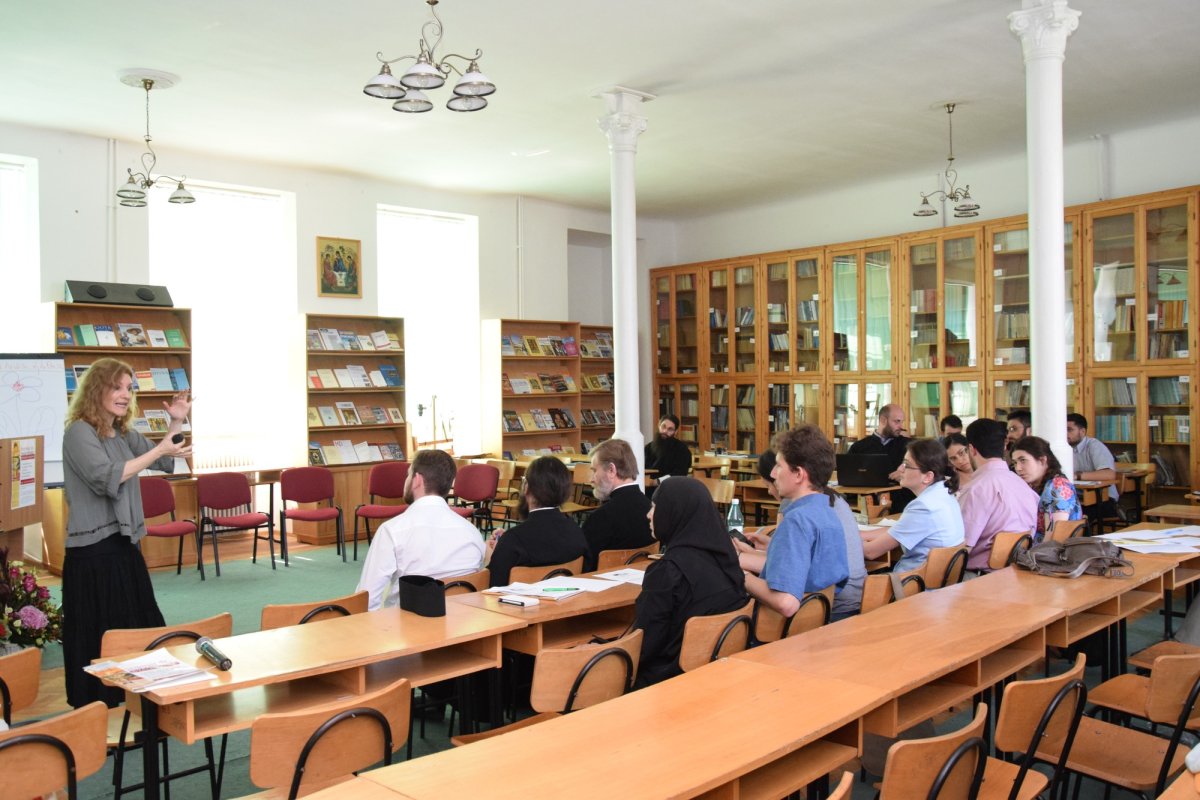 Seminar-simpozion de traductologie greacă veche 70909