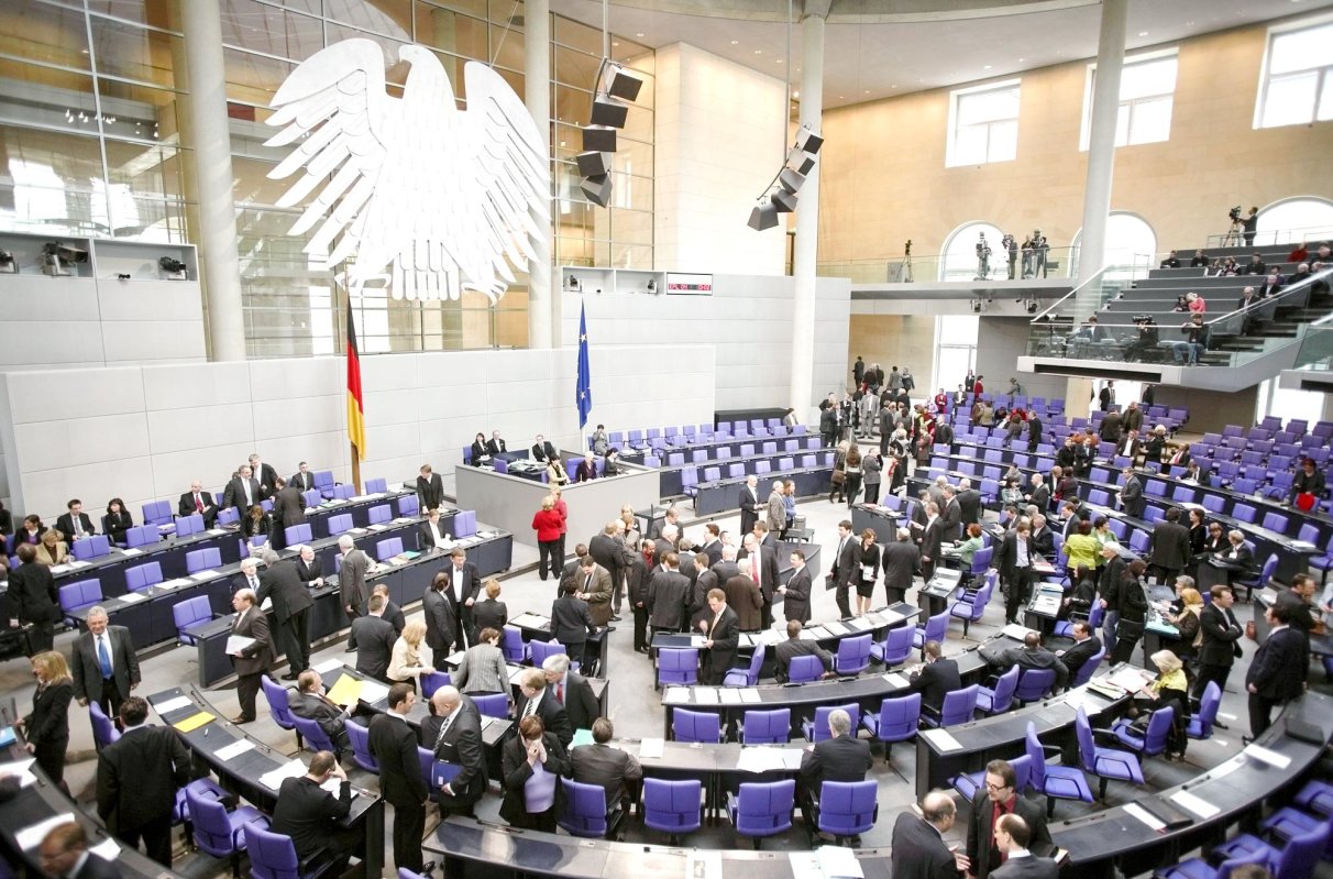 Burse şi locuri de muncă în Germania pentru tinerii români 70849