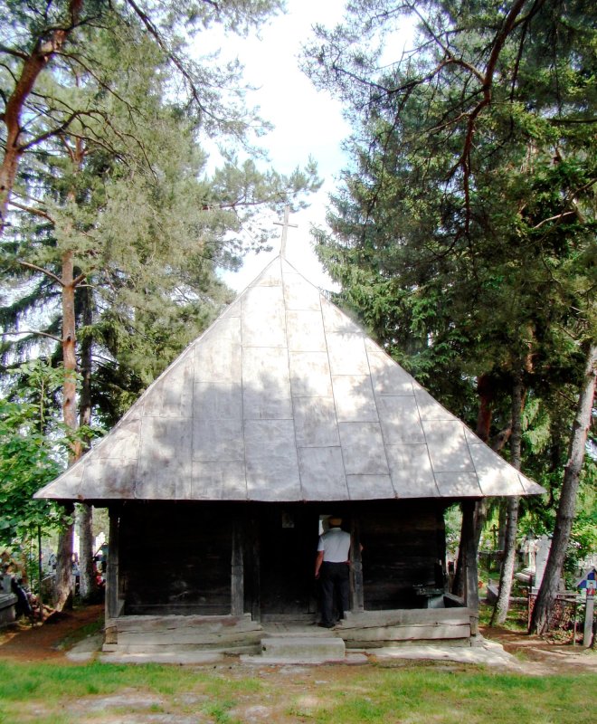 Vechiul locaș din Diaconești 70845