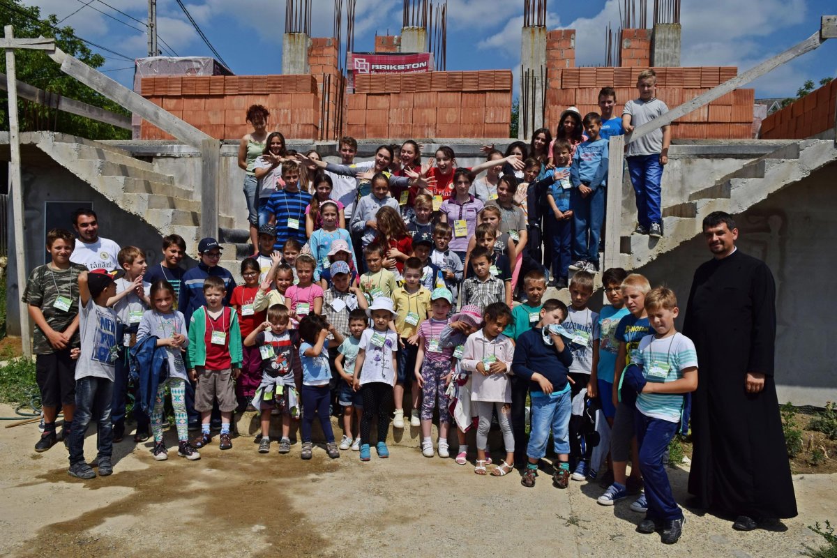 Tinerii din Moldova, implicaţi în tabere de vară 70783