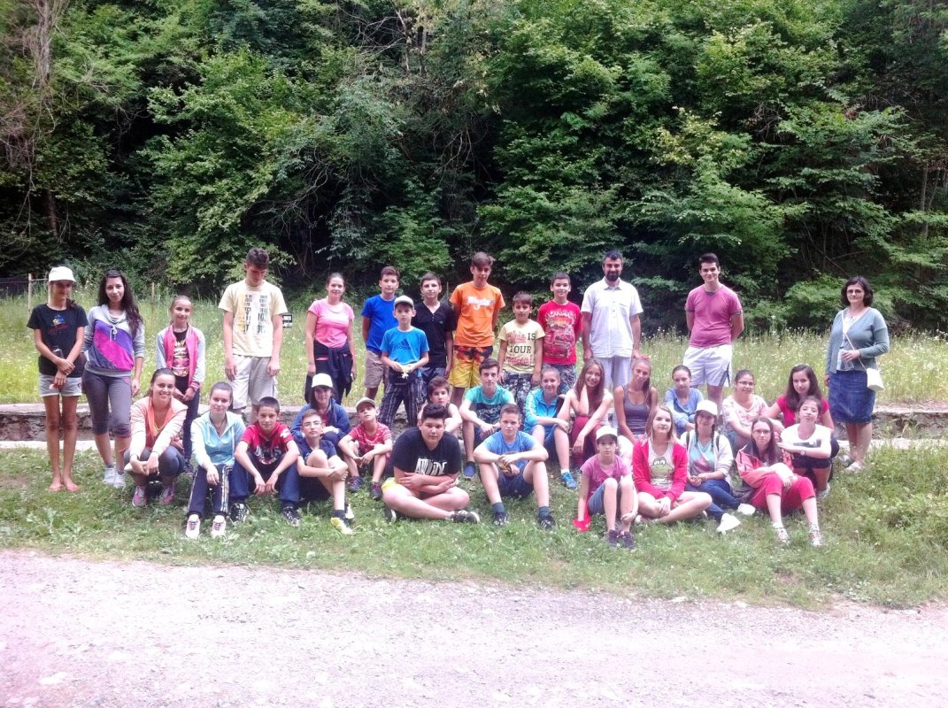 „Biserica este o îmbrățișare” pentru copiii din parohiile arădene 70729