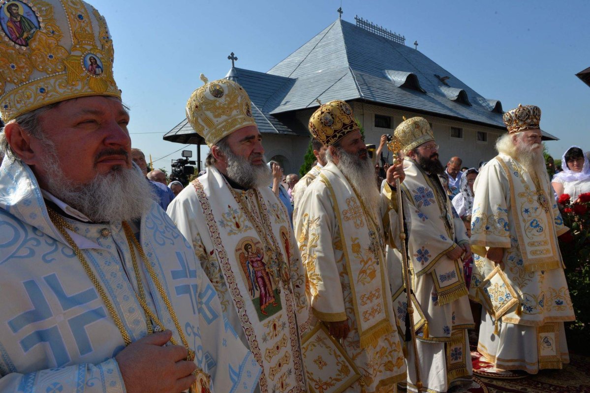 „Mănăstirea este locul în care oamenii încearcă să se alipească de Cer“ 70688