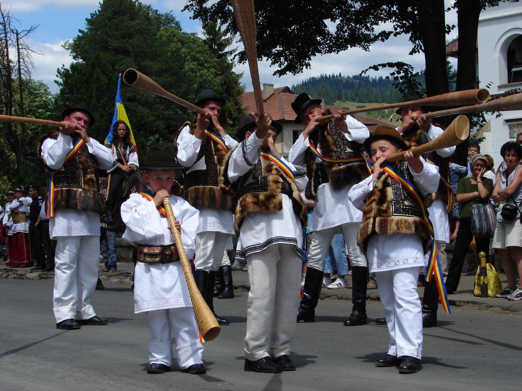 Tradițiile bucovinene din cinci țări, în festival 70685