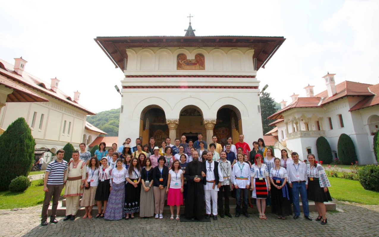 Forumul „Tinereţe şi speranţă“, la cea de-a XVII-a ediţie 70630