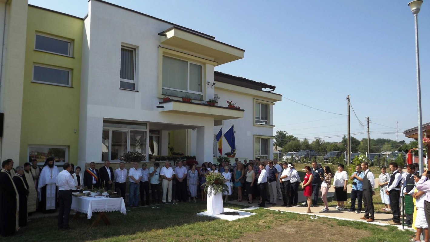 Sfinţirea Complexului de Servicii Comunitare pentru Persoane cu Dizabilităţi Neuropsihice - Filipeşti 70593