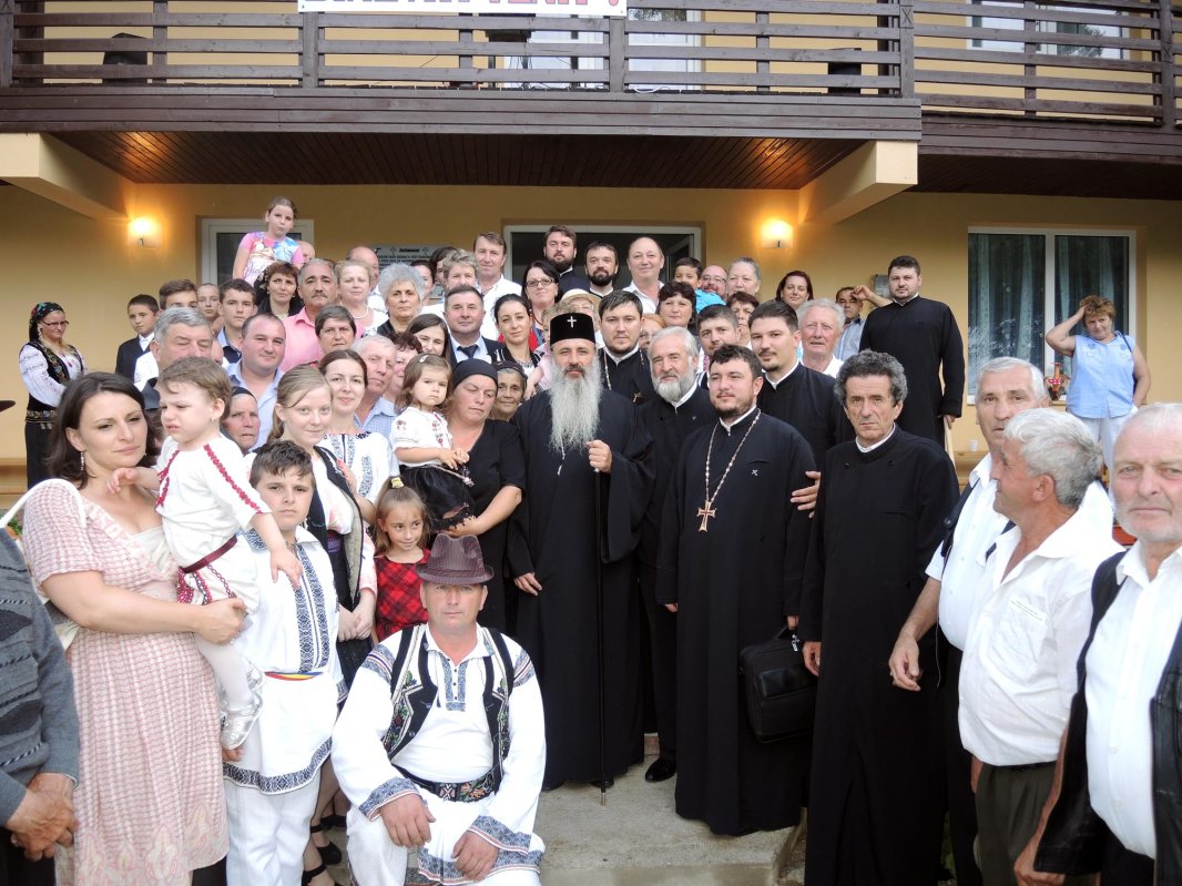 Sfinţire de casă socială şi parohială la Ţepeşeni 70551