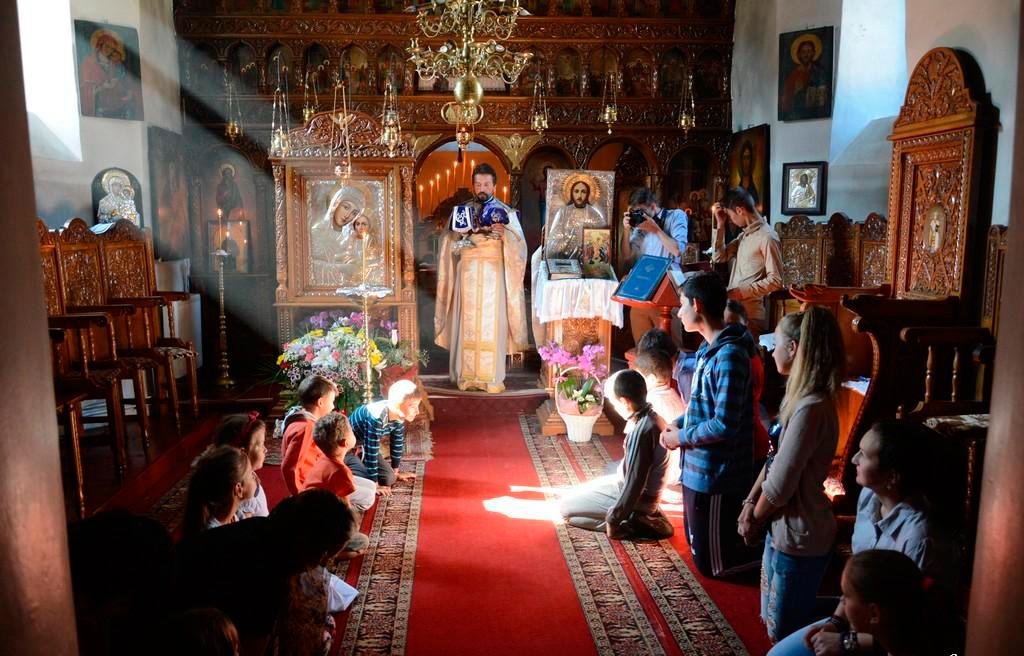 Tabără sub streaşina ctitoriei barnovschiene de la Buhalniţa 70533