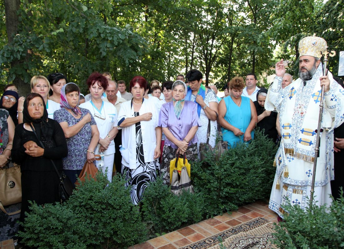 Hramul capelei Spitalului Judeţean din Focşani 70528