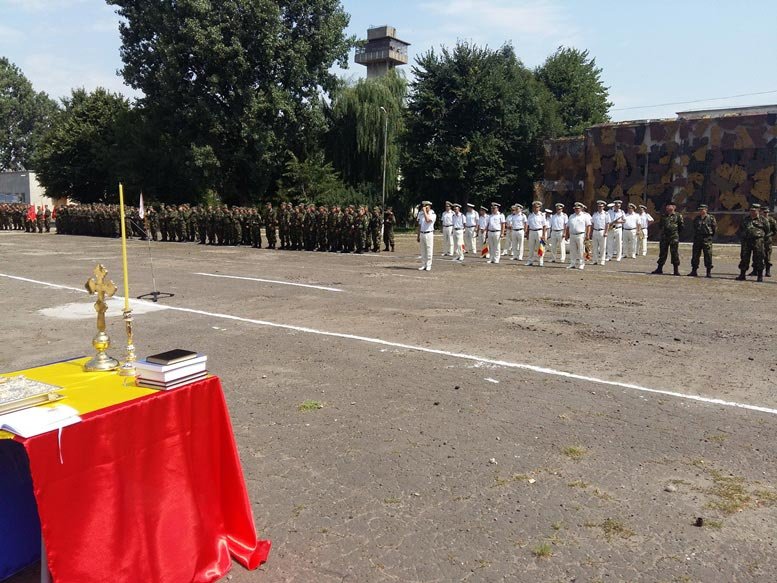 Eveniment religios la Garnizoana Roman 70492