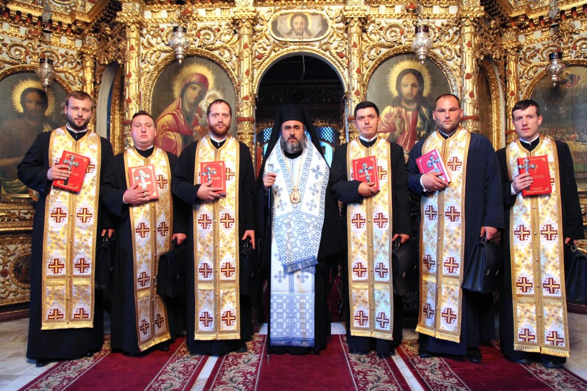 Hirotesii întru duhovnic în Arhiepiscopia Buzăului şi Vrancei 70482