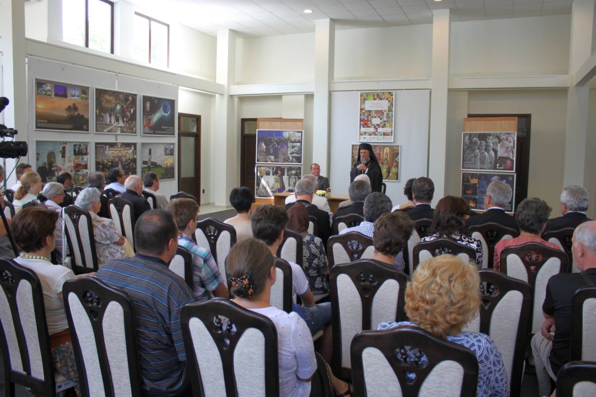 Expoziția "Culorile Ortodoxiei” la Galați 70375