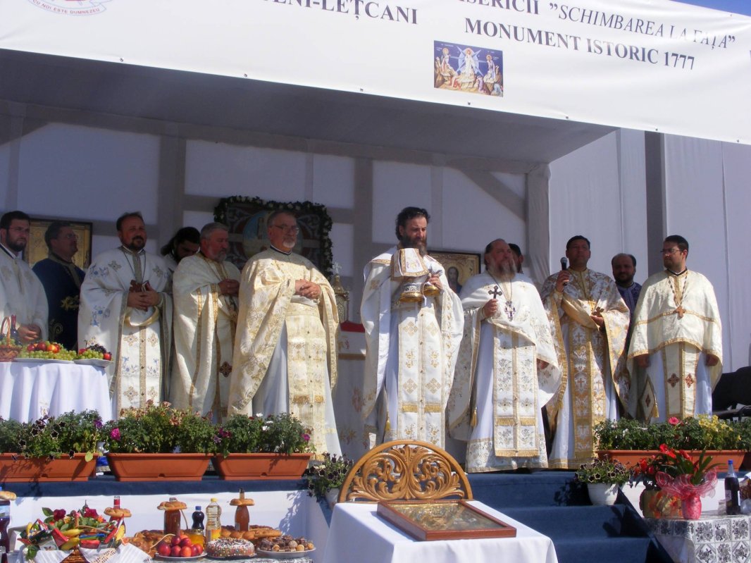 Sărbătoare deosebită în Parohia Cucuteni 70332