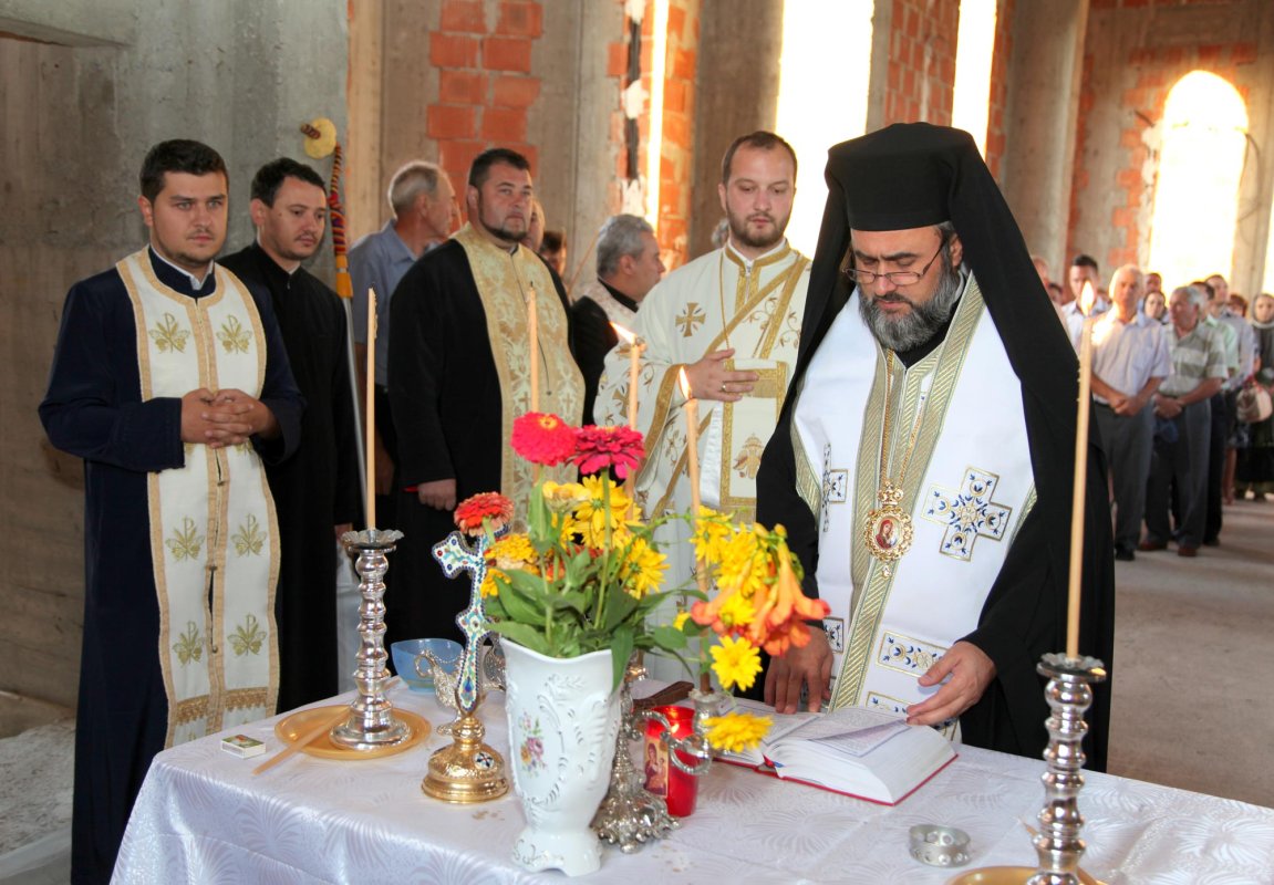 Piatră de temelie pentru biserica din Călienii Noi 70296