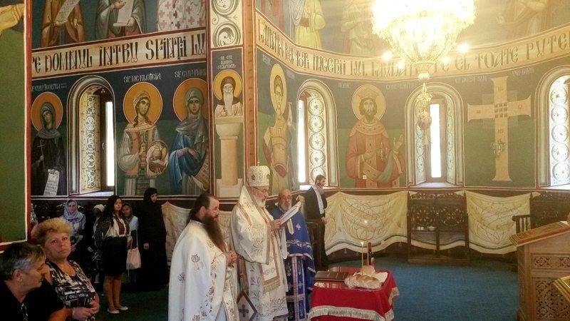 Slujbă arhierească la Mănăstirea  70299