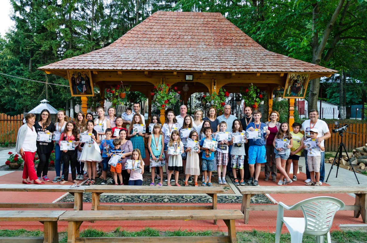 Tabără de film, teatru şi televiziune, la Bălţăteşti 70240