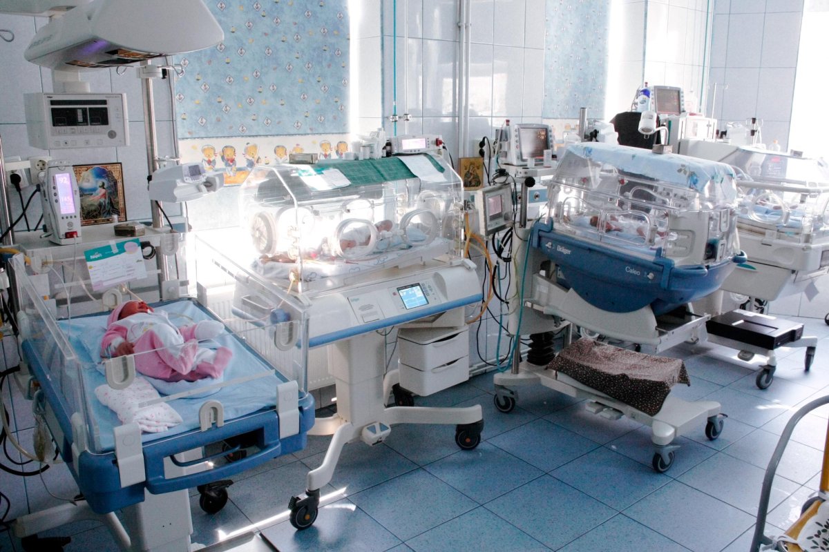 Un copil din zece se naște înainte de termen 70236