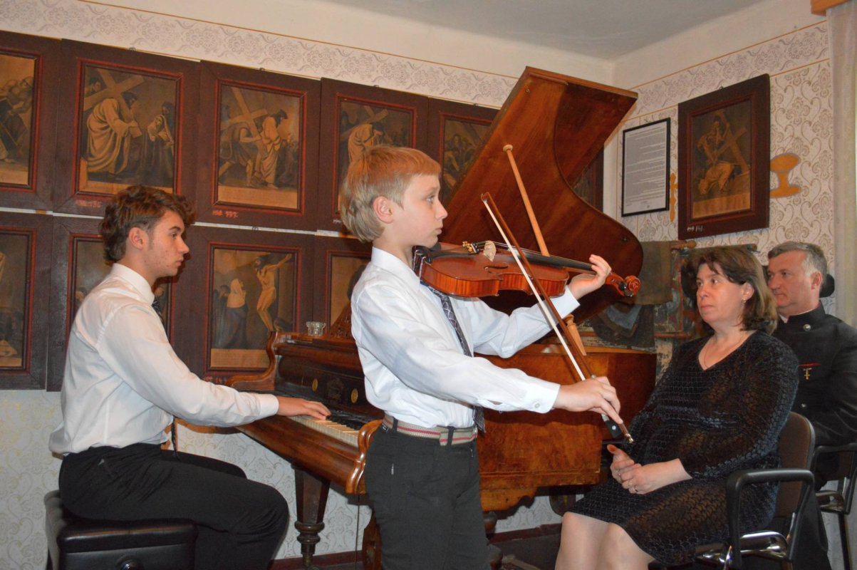 Festival de muzică clasică la Ciocăneşti 70188