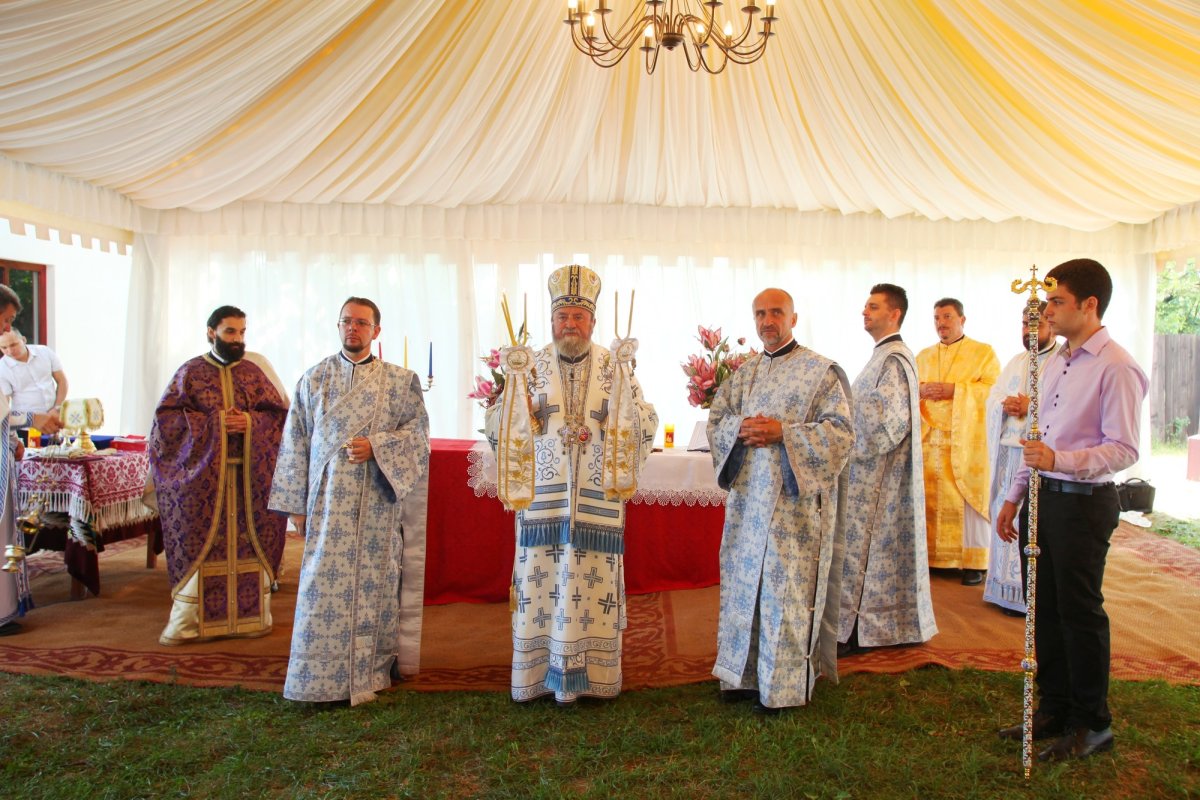 Hramuri şi slujiri arhiereşti în Transilvania 70173