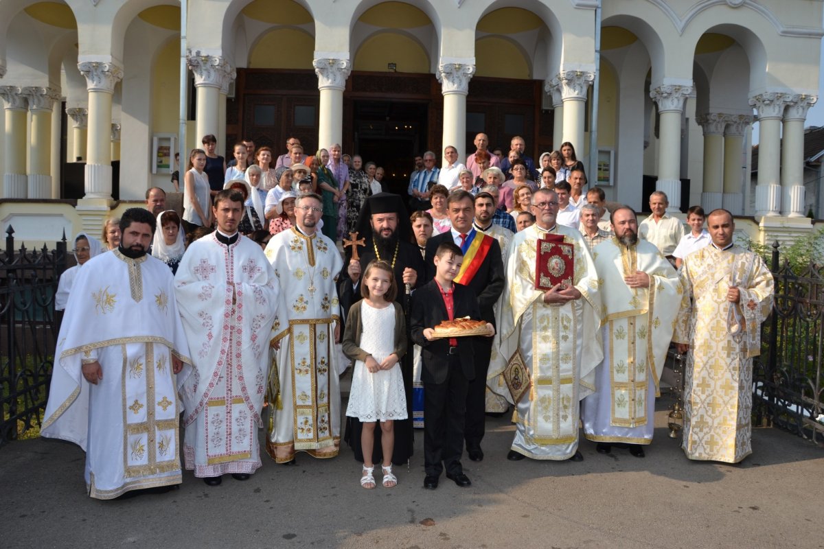 Slujiri arhierești în Mitropolia Banatului 70175