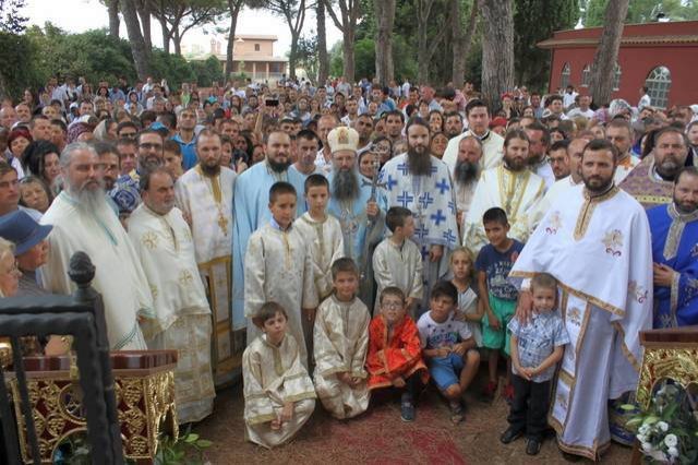 Hramul mănăstirii românești „Adormirea Maicii Domnului” din Italia 70163