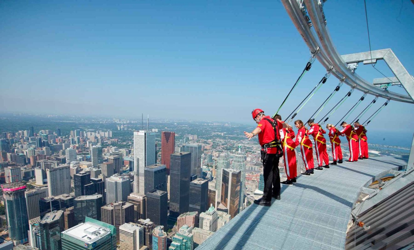 Platforme construite  pe „muchiile” lumii 70092