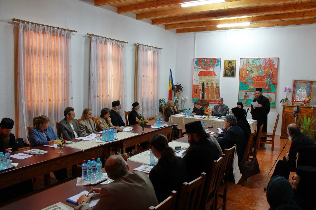 Simpozion naţional la Mănăstirea Dragomirna 70074
