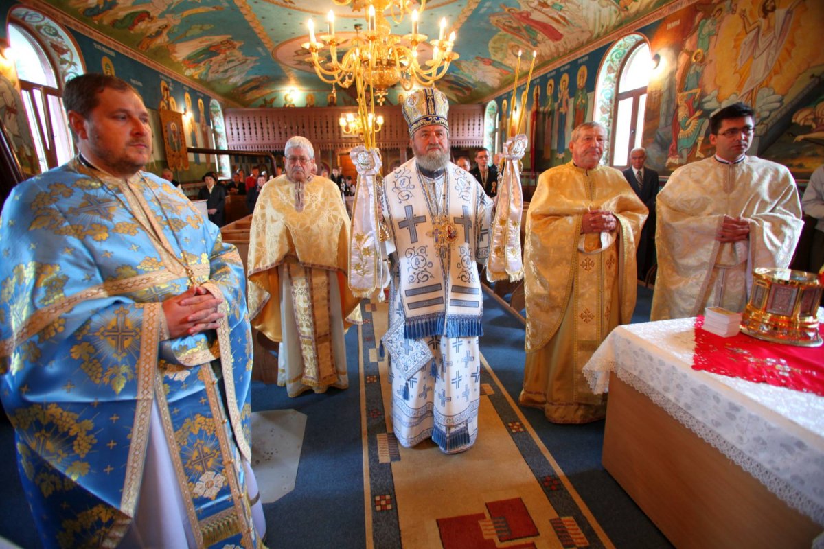 Slujiri arhiereşti în  Duminica a XII-a după Rusalii 70039