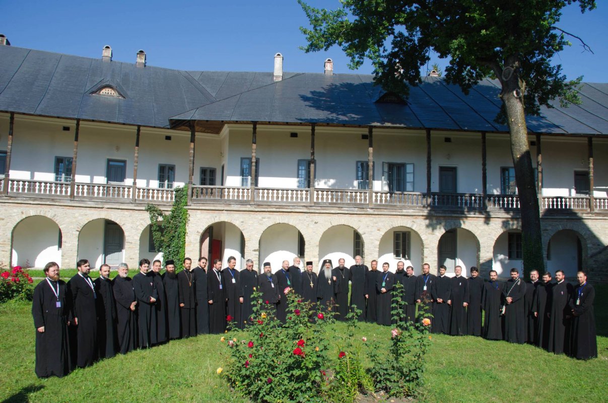 „Parohia - adunare euharistică şi spital duhovnicesc“ 70016